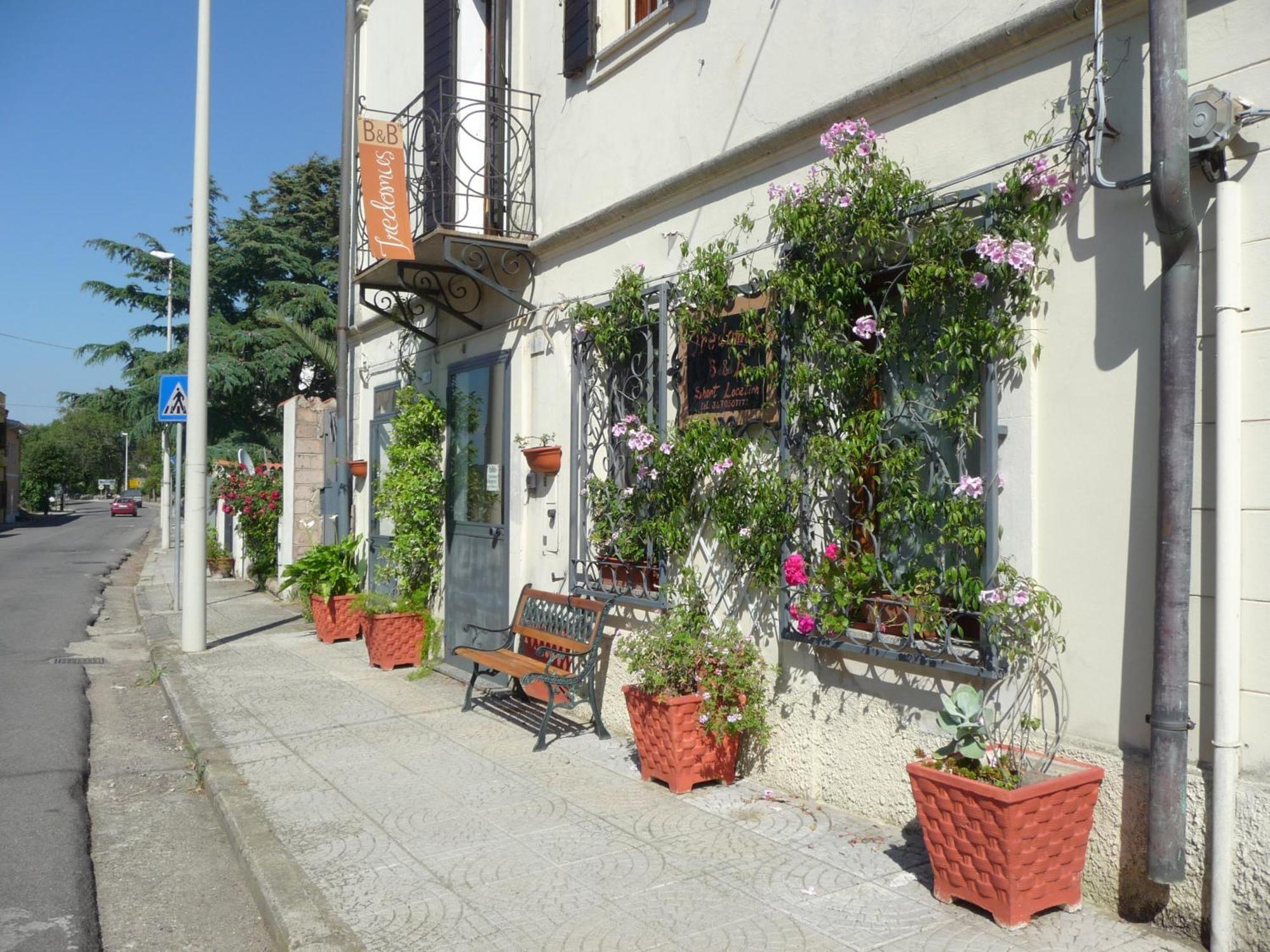 B&B Tredomus Tresnuraghes Ngoại thất bức ảnh