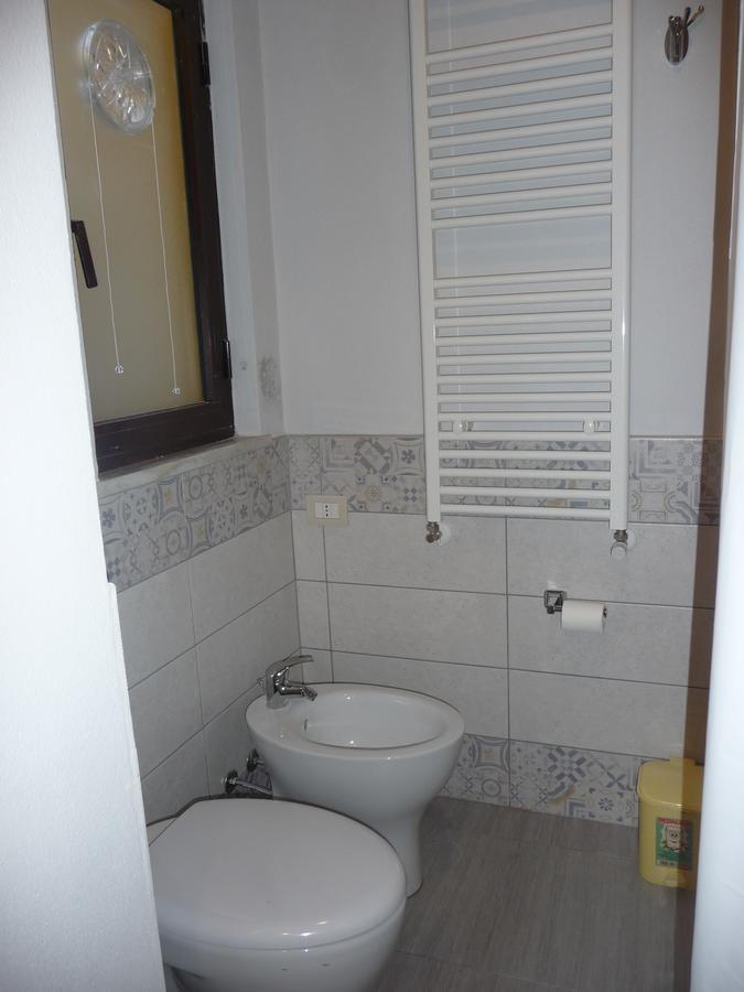 B&B Tredomus Tresnuraghes Ngoại thất bức ảnh